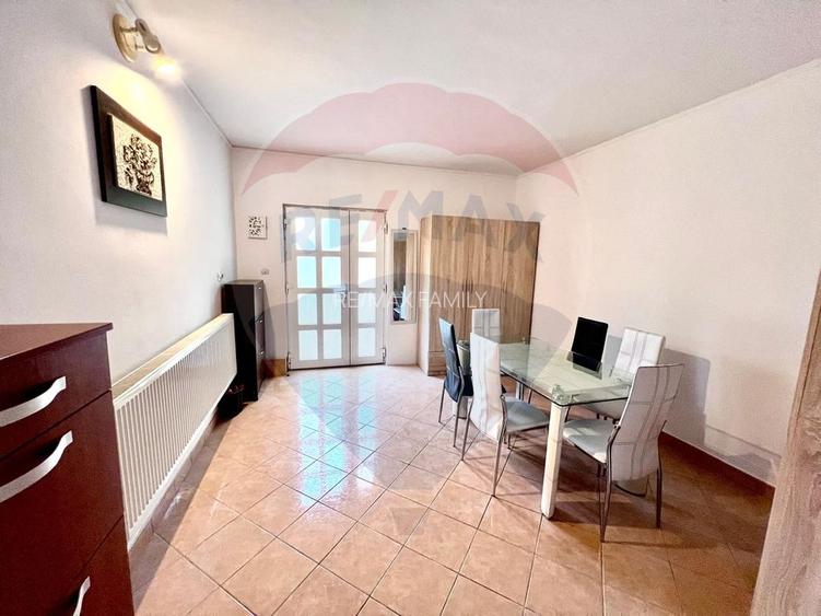 Casă / Vilă cu 7 camere de închiriat în zona Oncea - 11