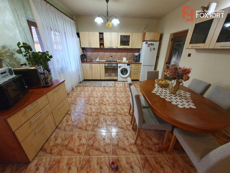 Oportunitate de investitie: 2 case total 8 camere si SAD - Freidorf - 49