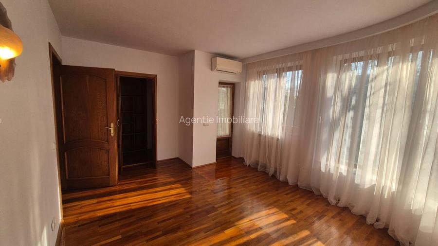 Vila Lux Individuala 6 camere, Garaj & Piscina & Terasa SU 300 mp, Teren 800mp - 17