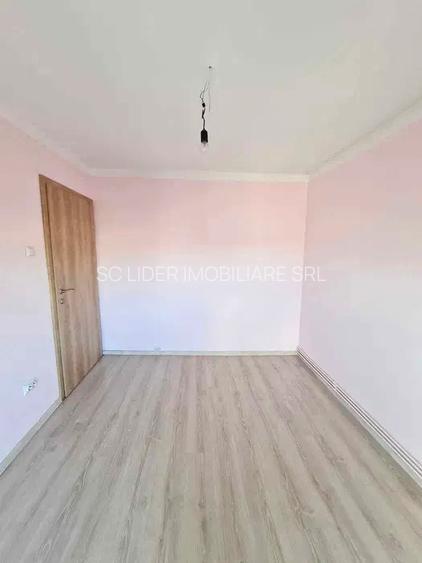 Apartament de vanzare cu 2 camere, zona Biomedica - 5