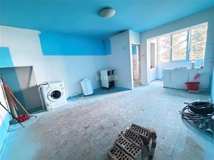 Vanzare garsoniera, zonaTractorul, etaj 1 10, insorita - 14