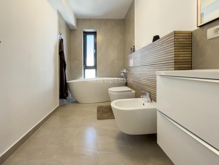 Vila P+1 in Valu lui Traian, pe partea dreapta - finisata complet - 17