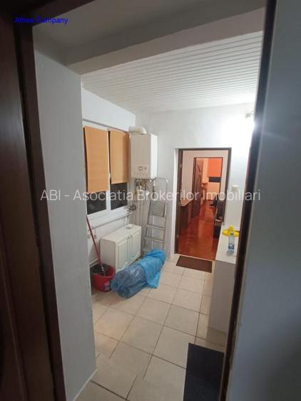 Inchirieri Case / vile SEMICENTRAL PIATA 1 MAI - 6