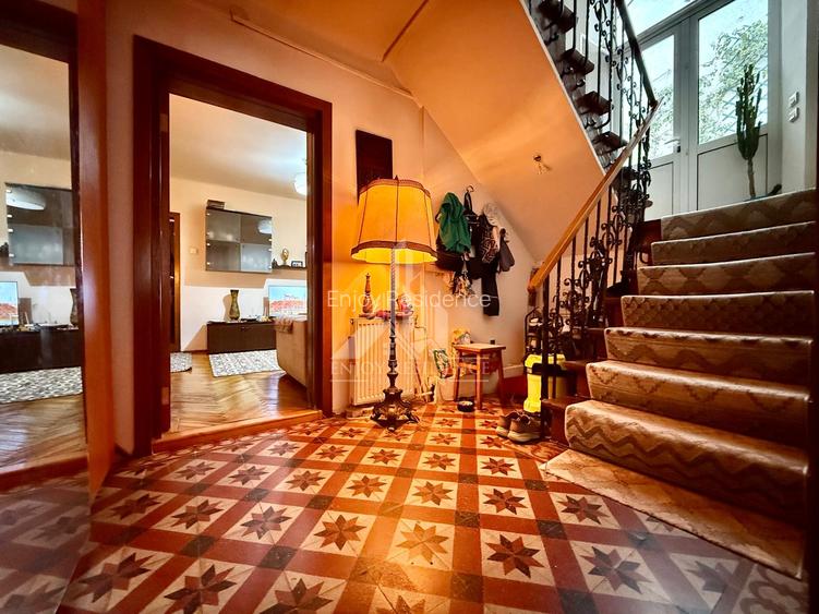 VEZI VIDEO! Casa 5 camere in Centru | 10 min Universitate - 18