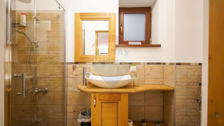 Casa cu 5 studiouri independente, terasa rooftop, vedere montana - 27