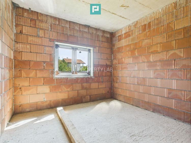 Casă la roșu  pe parter - Moșnița Veche - 13