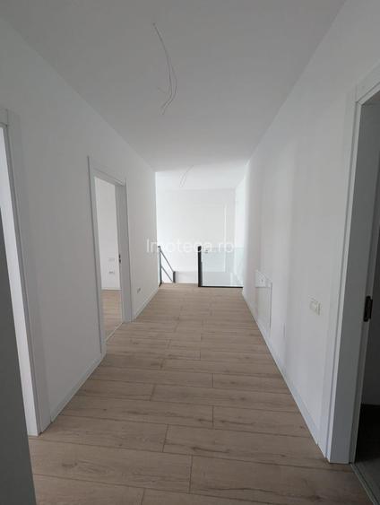 Duplex modern, pe malul Lacului Plumbuita – curte individuala 77 mp - 3