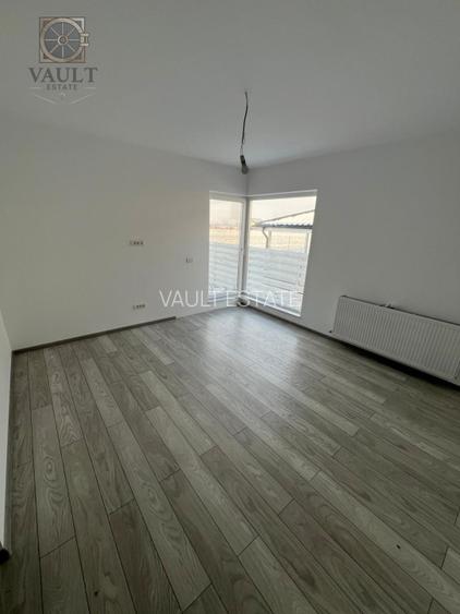 Casa   - Curte 351 MP - AN 2022 - Ciorogarla - 5