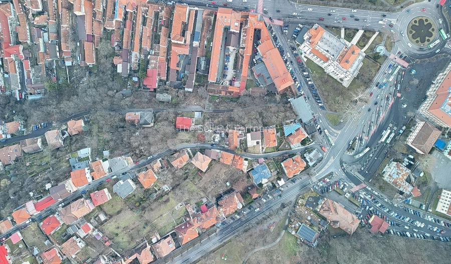 Teren intravilan, ultracentral. - 27