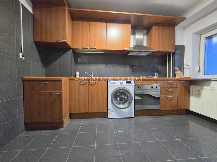 Bd Decebal, metrou P-ta Muncii la 2 minute - 14