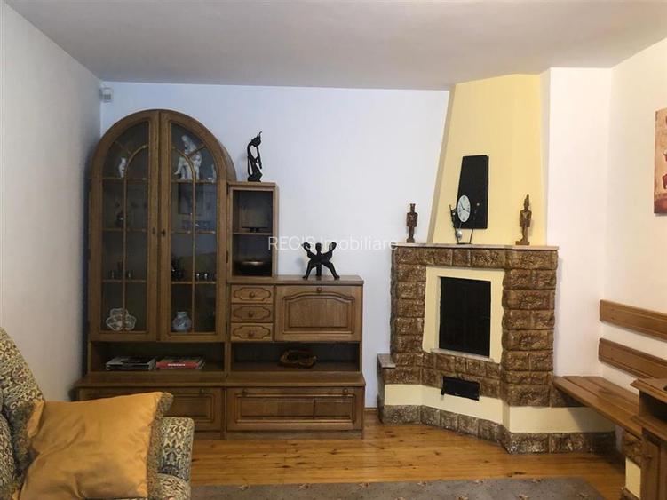 Casa individuala 5 Camere cu parcare doar pentru familii - 4