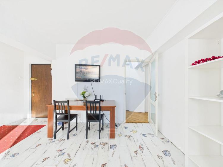 Apartament cu 2 camere de vanzare in Calea Victoriei nr 1 - 9