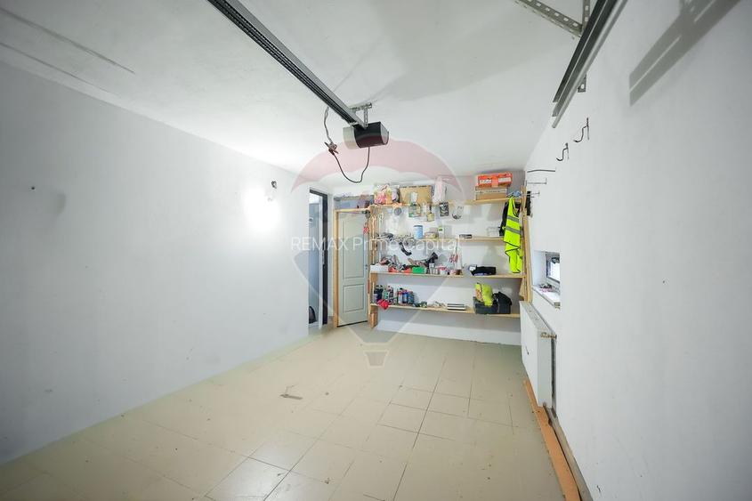 Casă 4 Camere cu Garaj, Construită de Proprietar, Cartier Episcopia - 21