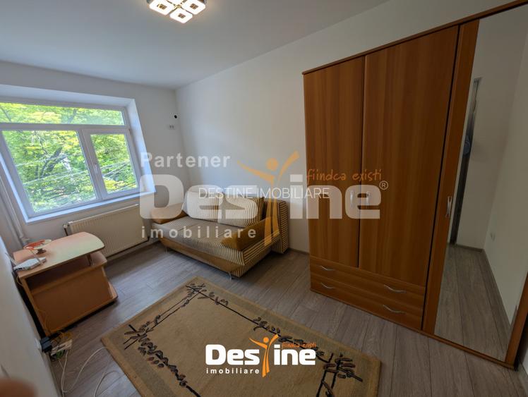 Apartament central cu 2 camere de 41 mp la etajul 2, baie cu geam, pe str. Arcu - 4