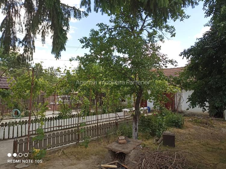 Casa batraneasca 2 camere,  Harsesti, teren 1.865mp - 10