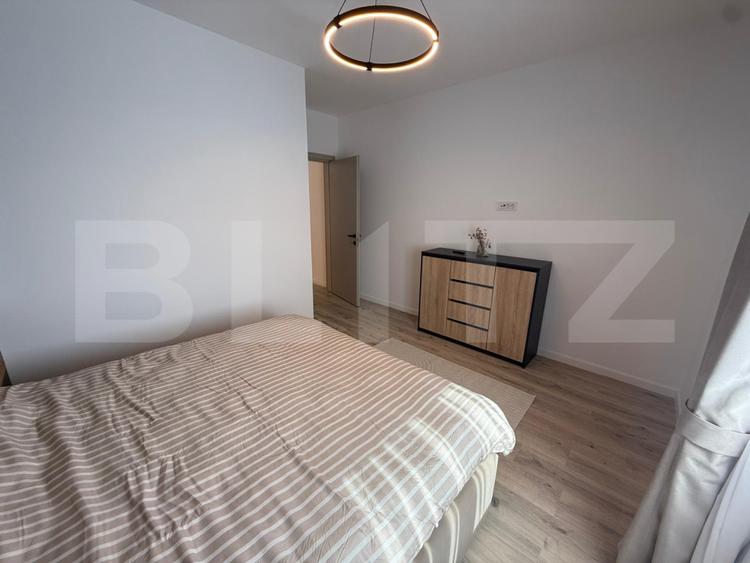 Casă 3 camere, 80 mp, curte, zona Visan