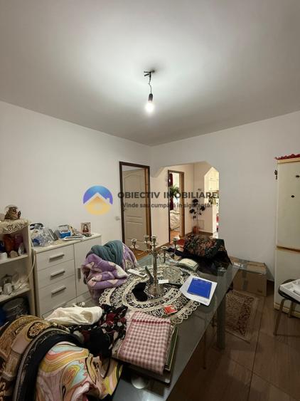 Apartament 4 camere– Str. Burebista- Piatra Neamț