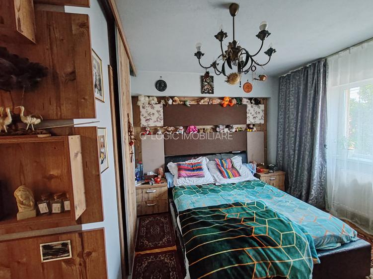 Casa 4 camere la intrare SACELE - 10