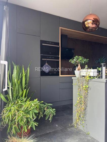 Penthouse de inchiriat in Borhanci, terasa generoasa - 13