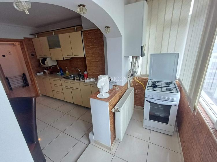 Vanzare 2 camere - Imobiliare MAXICONFORT - 8