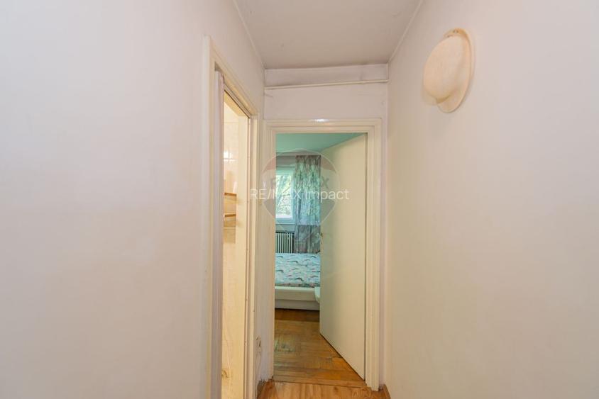 Apartament cu 3 camere de vanzare, 57 mp,  zona Crangasi - 6