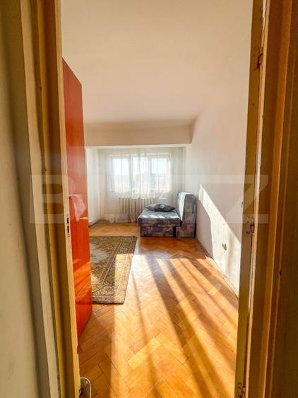 Apartament de 3 camere decomandat, 75 mp, 2 băi, 2 balcoane, etaj intermediar. - 4
