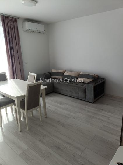 Apartamentul este cu 2 camere plus balcon . Este mobilat și utilat complgaranție - 3