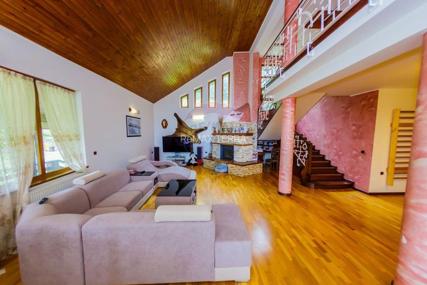 Casa De Vanzare-CEA MAI FRUMOASA PRIVELISTE SPRE BAIA MARE - 5
