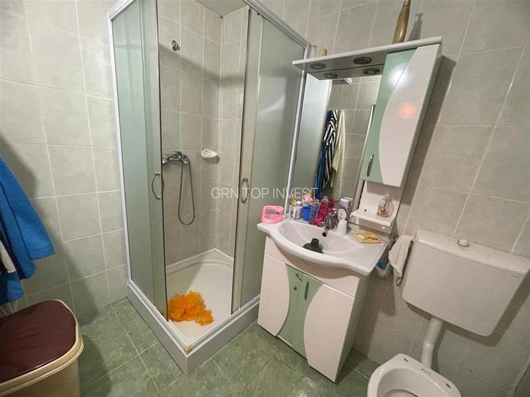 Casa individuala cu 6 camere si 3 bai si 1413 mp teren in Blaj - 13