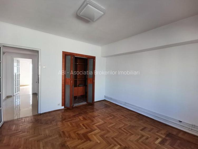 Bd. Decebal - Apartament 4 camere dec 1990 - 9