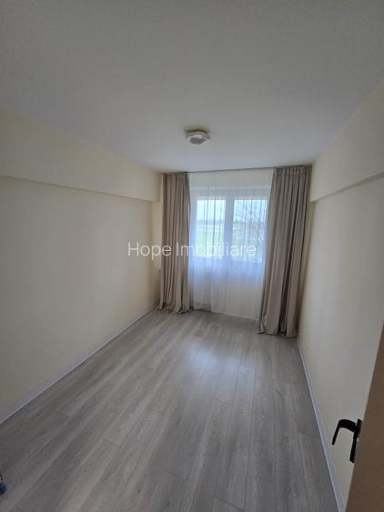 Giurgiului-Apartament de 3 camere-decomandat - 18