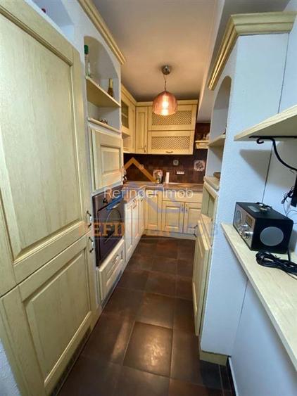 Apartament 2 camere Blv Unirii vedere catre bulevard etaj intermediar - 6