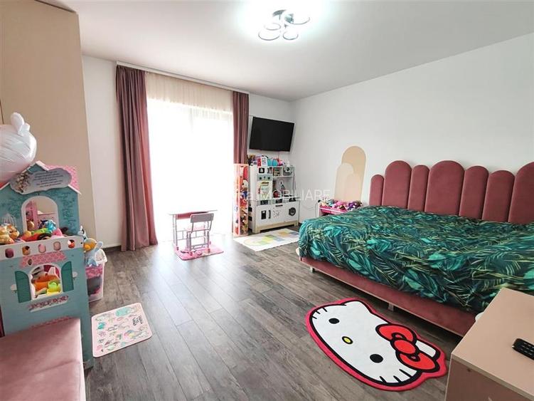 Casa moderna,  singura in curte - Izvor - 21