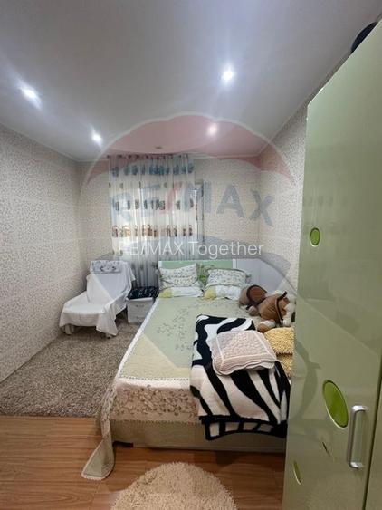 Casă spațioasă 6 camere, 2 băi, garaj spatios și terasă - 20