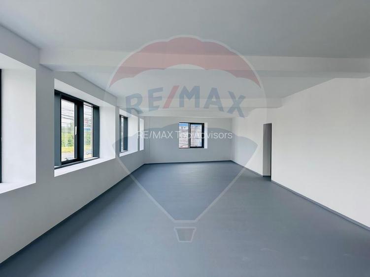 DE INCHIRIAT Spațiu comercial/showroom | 975 mp | Otopeni - 3