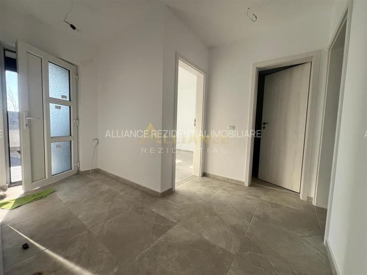 Casa de vanzare cu 3 camere,2 bai,teren 376mp - 6