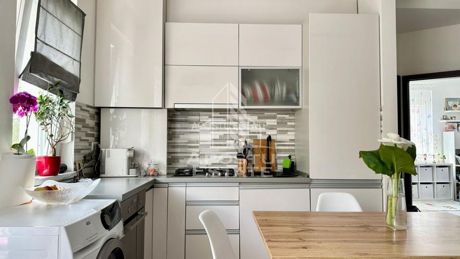 Apartament cu 3 camere de vanzare, etajul intai, Dumbravita - 3