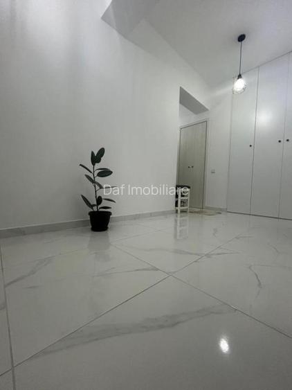 3camere-77mp-decomandat-bloc 2020-metrou aproape - 14