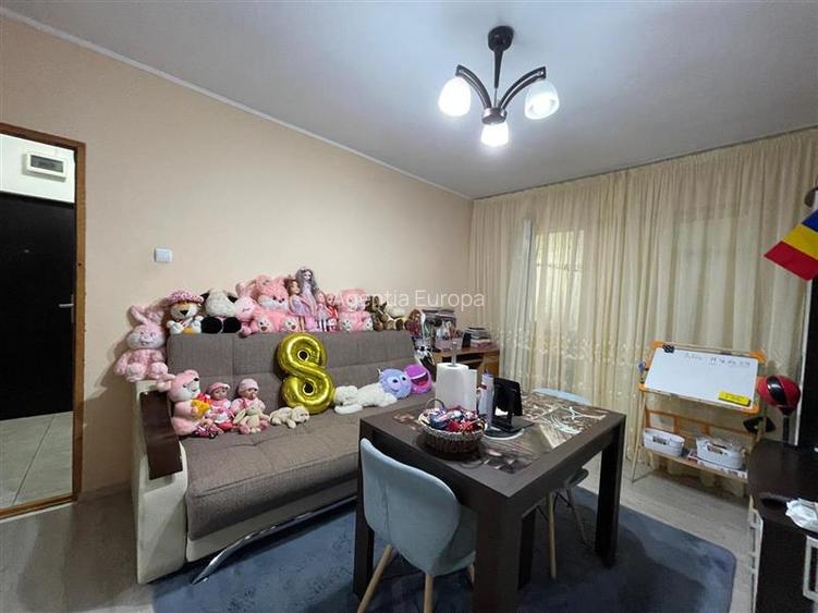 Apartament cu 2 camere de vanzare zona Alunisului Tulcea - 2