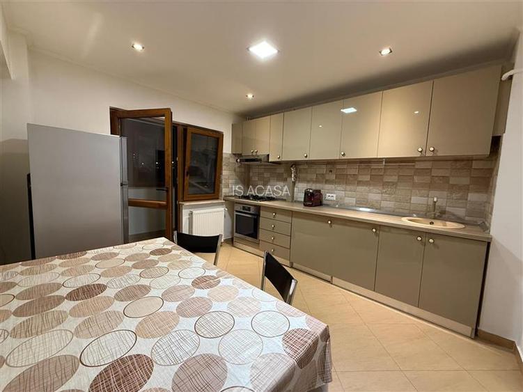 Apartament de inchiriere modern mobilat si utilat situat ultracentral - 8