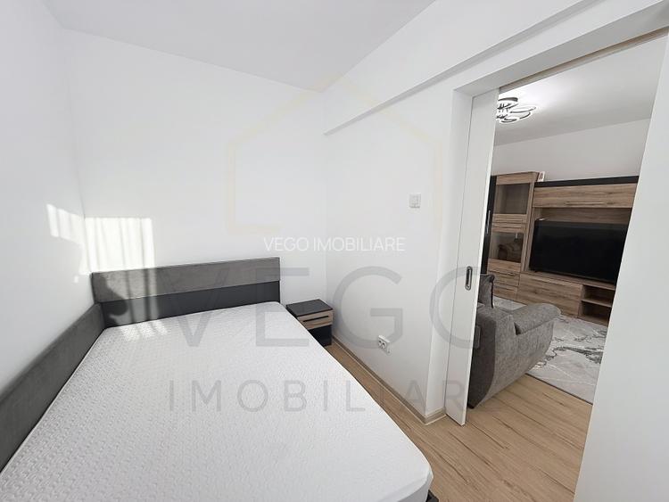 Apartament 2 camere semidecomandat, 40 mp, zona NTT - P-ta M.Viteazu - 5