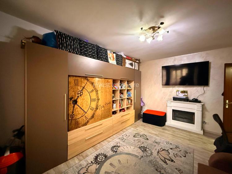 Apartament 2 camere decomandat-59mp-bloc 1986-Granit-Socola - 5