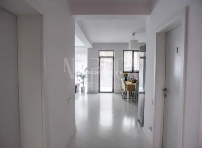 Casa 4 camere de vanzare in Floresti - 2