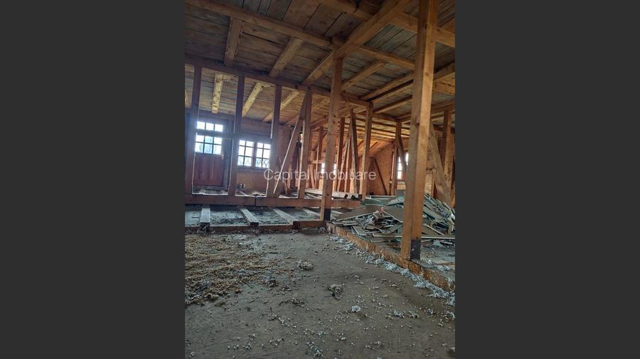 VIla de vanzare Teisani Stubeiu 11250 mp - 11