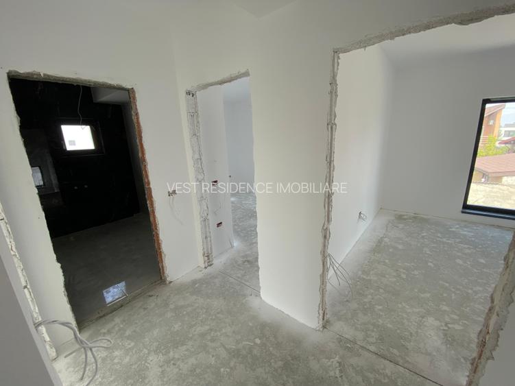 Case individuale cu 4 camere si mansarda. Teren 400 mp. Comision 0 - 17