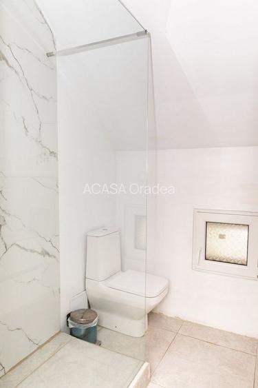 Vilă 5 dormitoare, 4 băi, 2 248mp teren, piscină. Preț: 229 000 E. - 23