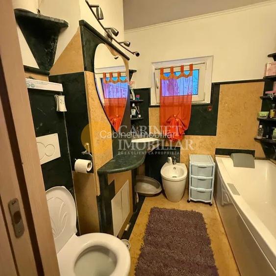 4 Camere Semidecomandat - Mobilat/Utilat  - Etaj 2 - Zona Mircea Cel Bătrân - 5