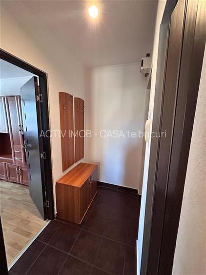 Resita, apt.2 cam,cf.1,semidec. Moroasa - 17