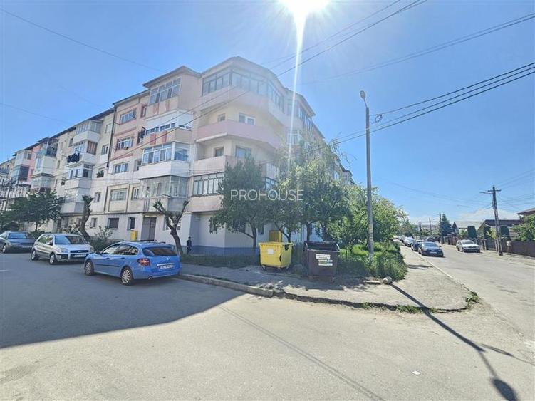 Adjud - spatiu comercial renovat complet - 3