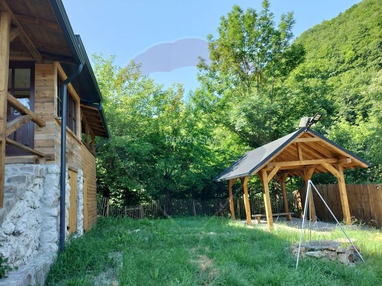 Casă de vacanță deosebită cu ciubăr si saună - natura si relaxare - 7